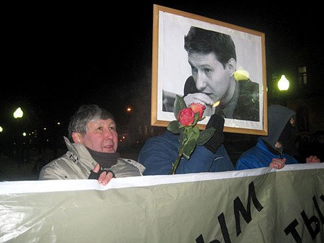 Москва, Чистопрудный бульвар, около памятника Грибоедову за 10 минут до начала массовых задержаний милицией. 19 января 2010 года. Фото "Кавказского Узла"