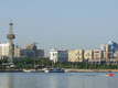 Баку, Азербайджан. Бакинский морской бульвар, вид с моря. Фото с сайта http://ru.wikipedia.org