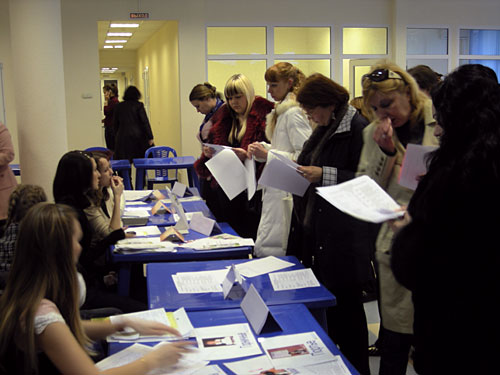 Женская ярмарка вакансий в сочинским Центре занятости населения, 5 марта 2010 года. Фото "Кавказского Узла"