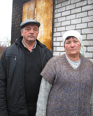Любовь и Владимир Засядько, Среднеахтубинский район, 30 ноября 2010 года. Фото "Кавказского узла"