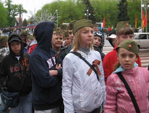 В Волгограде день Победы праздновали ученики из сельских школ. 9 мая 2011 г. Фото "Кавказского узла"