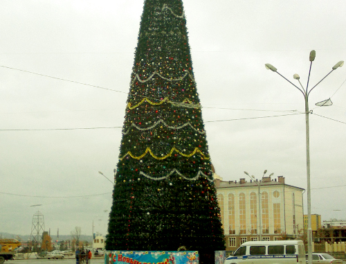 Главная новогодняя елка в Грозном. Фото Муслима Ибрагимова для "Кавказского узла"