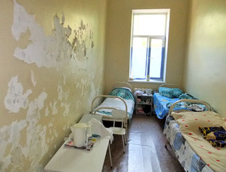 Палата № 3 инфекционной больницы №2. Сочи, 28 апреля 2012 г. Фото Светланы Кравченко для 