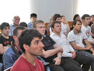 Слушатели семинара. Махачкала, 10 мая 2012 г. Фото www.riadagestan.ru