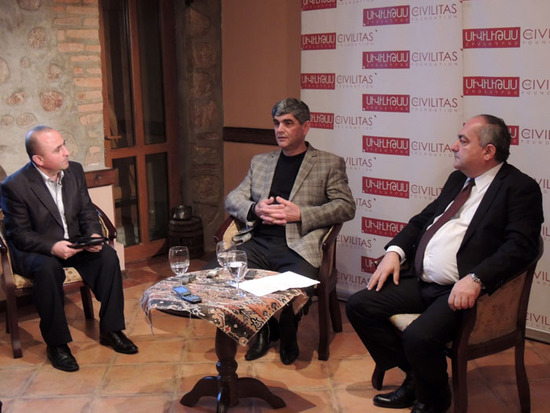 Слева на право: Татул Акопян, Виталий Баласанян и Армен Саркисян.