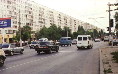 Волгоград, улица Николая Отрады, Тракторозаводский район. Фото с сайта http://ru.wikipedia.org