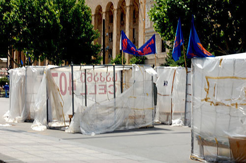 Тбилиси, оппозиция у парламента Грузии. Фото "Кавказского Узла"