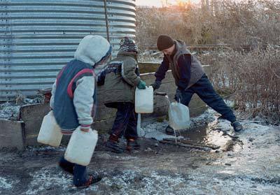 Беженцы в Пригородном районе Северной Осетии. Фото с сайта http://supernew.ej.ru
