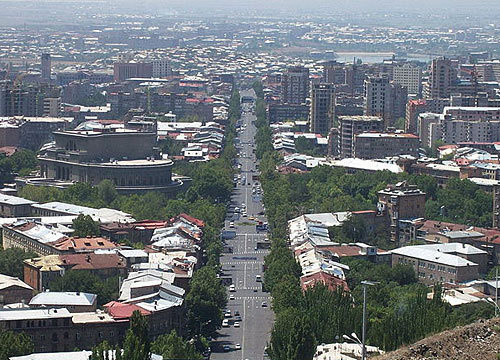 Армения, Ереван, проспект Маштоца. Фото с сайта http://en.wikipedia.org