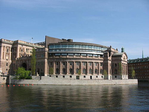 Здание шведского парламента. Фото с сайта http://ru.wikipedia.org