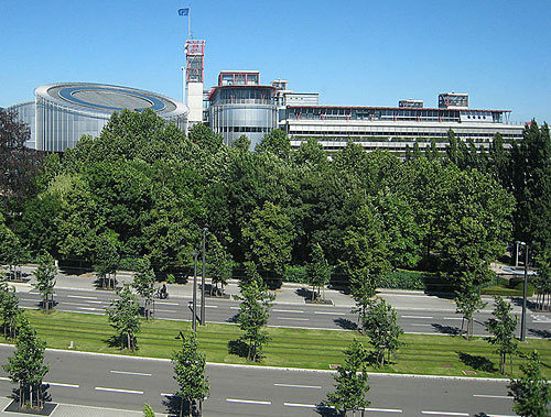 Европейский суд по правам человека (ЕСПЧ) в Страсбурге. Фото с сайта http://en.wikipedia.org