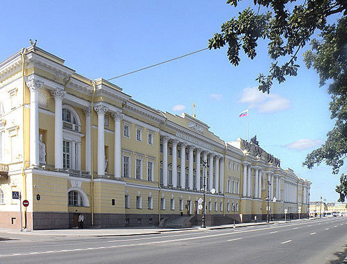 Здание Конституционного суда РФ в Санкт-Петербурге. Фото с сайта http://commons.wikimedia.org