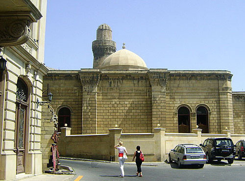 Мечеть в Баку, Азербайджан. Фото с сайта www.panoramio.com/photo/25554134