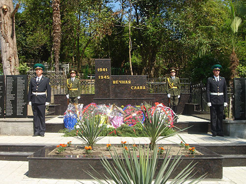 Мемориальный комплекс памяти 429 бойцов, умерших от ран в абхазских военных госпиталях в 1941-1945 гг. Абхазия, поселок Агудзера, 6 мая 2010 года. Фото "Кавказского Узла"