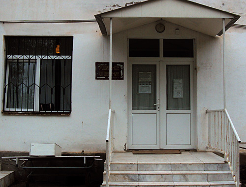 Вход в родильное отделение Малгобекской центральной районной больницы (ЦРБ) №1. Фото "Кавказского узла"
