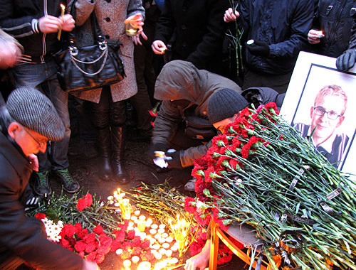 Вечер памяти убитого студента РГСУ Максима Сычева, Ростов-на-Дону, 12 декабря 2010 года. Фото "Кавказского узла"