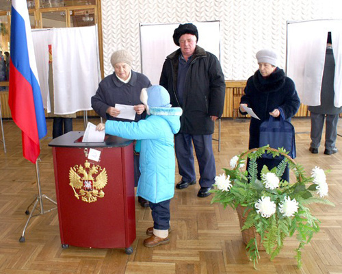 Голосование на выборах в Дагестане. 13 марта 2011 г. Фото: Канал ПИК (pik.tv)