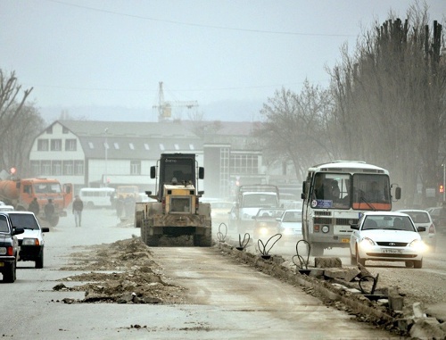 Дорожное строительство в Грозном. 2011 г. Фото: fc-terec.ru
