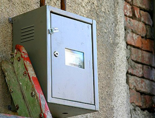 Типовой газовый счетчик в подъезде жилого дома в Тбилиси. Октябрь 2011 г. Фото пресс-службы мэрии Тбилиси http://www.tbilisi.gov.ge