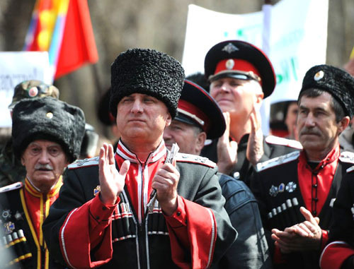 Казаки во время митинга "За Веру, Кубань и Отечество". Краснодар, 31 марта 2012 г. Фото: Елена Синеок, Юга.ру
