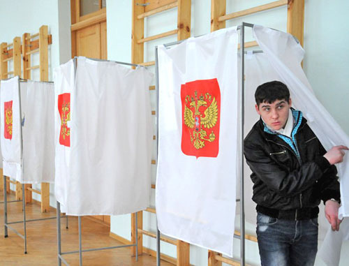 Выборы в парламент Северной Осетии. 14 октября 2012 г. Фото: Елена Синеок, ЮГА.ру Выборы в парламент Северной Осетии. 14 октября 2012 г. Фото: Елена Синеок, ЮГА.ру