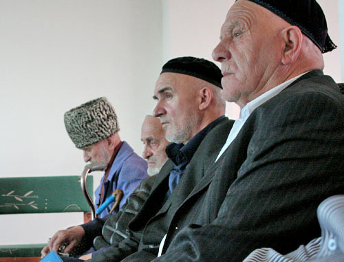 Участники голодовки. Ингушетия, Назрань, 29 октября 2012 г. Фото http://mehkkhel.org