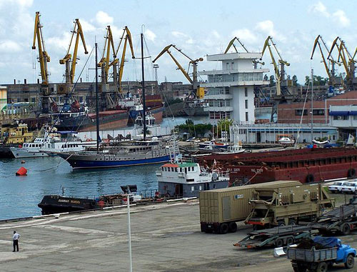 Морской порт Поти в Грузии. Фото http://ru.wikipedia.org