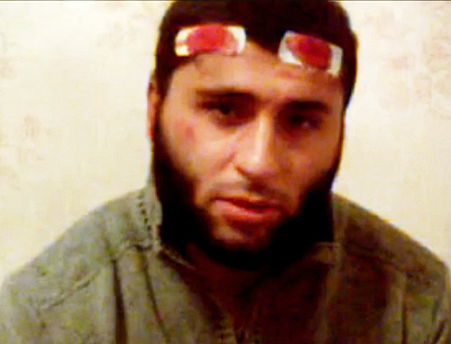 Алаудин Асланов рассказывает о похищении. Кадр из видеозаписи, выложенной на Youtube 22 ноября 2012 г.
