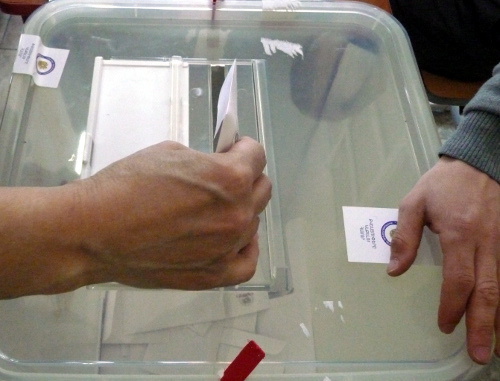 Голосование на выборах в Совет старейшин Еревана 5 мая 2013 г. Фото Армине Мартиросян для "Кавказского узла"