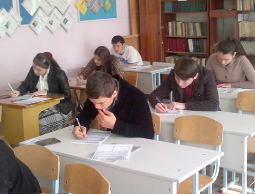 ЕГЭ в одной из школ Дагестана. 2013 г. Фото: http://www.riadagestan.ru