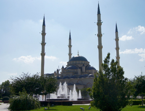 Грозный, мечеть "Сердце Чечни". 6 августа 2013 г. Фото Рашида Мамаева для "Кавказского узла"