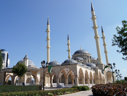 Мечеть "Сердце Чечни". Грозный, август 2013 г. Фото Рашида Мамаева для "Кавказского узла"