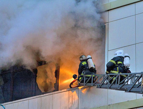 Пожар на Вишняковском рынке в Краснодаре. Фото: Юлия Симатова / Югополис