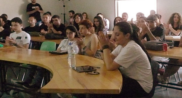 Слушатели мастер-класса на конференции BarCamp-2014. Ереван, 1 июня 2014 г. Фото Армине Мартиросян для "Кавказского узла"
