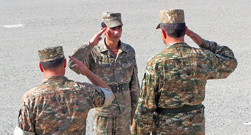 Награждение военнослужащих отразившие диверсионные вылазки азербайджанской стороны  в июле-августе. 19 августа 2014 год. Фото Алвард Григорян для "Кавказского узла"