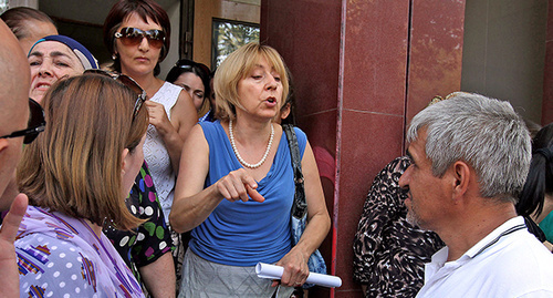 Акция протеста родителей учеников лицея №9. Махачкала. Фото Руслана Алибекова для "Кавказского узла"