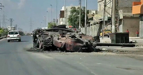 Уничтоженный танк Т-72 в Алеппо. Сирия. Фото https://ru.wikipedia.org