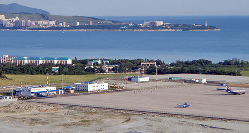 Вид на аэропорт Геленджика. Фото: http://airport-gelendzhik.ru/photos.htm