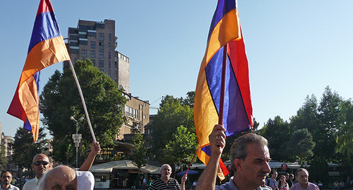 Флаги Армении на митинге в Ереване, сентбярь 2014. Фото Армине Мартиросян для "Кавказского узла"