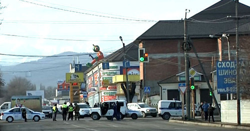 Сотрудники правоохранительных органов на улицах Нальчика. Фото http://nac.gov.ru/