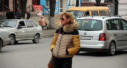 На улице Владикавказа. Фото Ахмеда Альдебирова для "Кавказского узла"