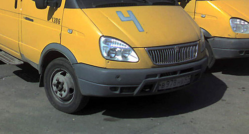 Автобус ГАЗ-3221 Фото: Serko, https://upload.wikimedia.org/wikipedia/commons/d/d7/GAZel-Marshrutka_of_Piteravto_in_Tosno.jpg