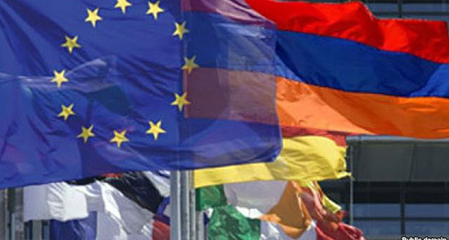 Флаги ЕС, Армении и других стран. Фото: http://gdb.rferl.org/DDDEF4EF-E4E4-46F0-969B-8402D18F4986_w640_r1_cx8_cy0_cw86_s.jpg