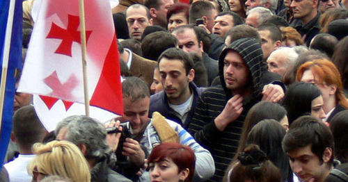 Участники акции «Единого национального движения». Тбилиси, 27 марта 2013 г. Фото Патимат Махмудовой для «Кавказского узла»