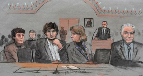 Царнаев и его адвокаты в зале суда. Фото: http://www.svoboda.org/content/tsarnaev-trial/26884827.html