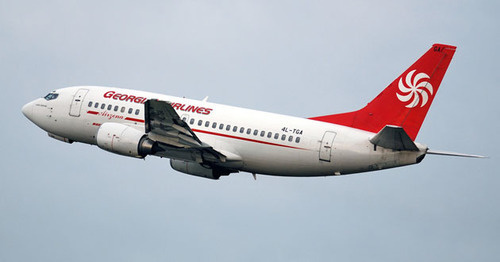 Самолет Boeing 737-529 "Грузинских авиалиний". Фото: Pieter van Marion from Netherlands http://commons.wikimedia.org/