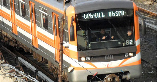Эксплуатируемые вагоны Ереванского метро. Фото https://ru.wikipedia.org/