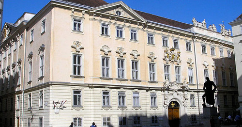 Здание конституционного суда в Австрии. Фото: Gryffindor https://ru.wikipedia.org