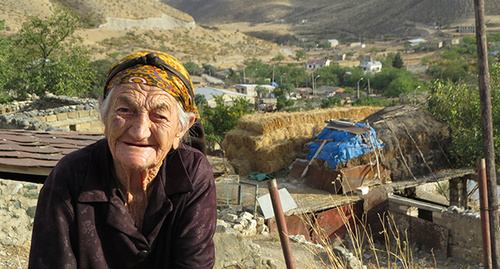 Жительница приграничного села Талиш, НКР. Фото Алвард Григорян 