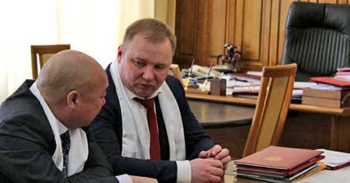 Николай Паршин (справа). Фото http://kprf.ru/